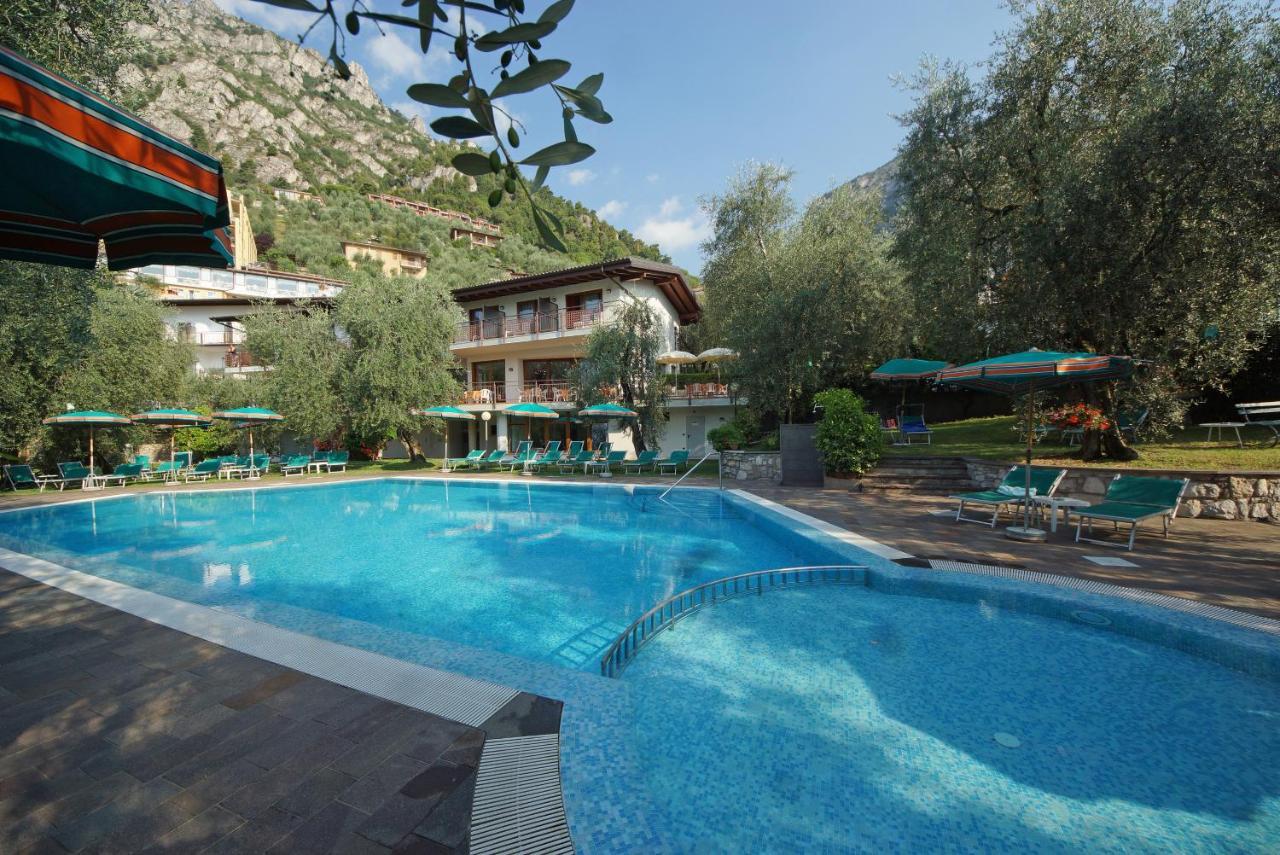 Hotel Coste Limone sul Garda Exteriör bild